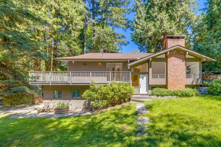 4755 Cove Cliff Road  North Vancouver BC V7G 1H8 photo