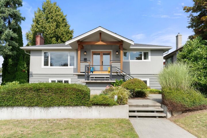 728 E 6th Street  North Vancouver BC V7L 1R6 photo