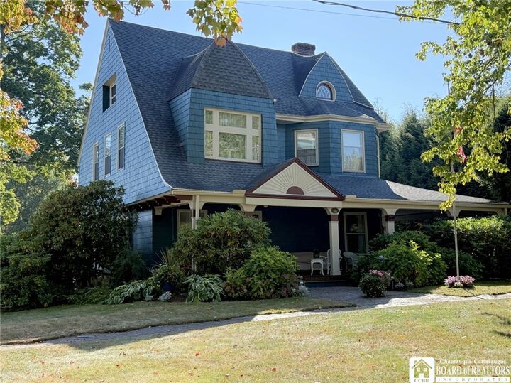 Property Photo:  7 Winchester Road  NY 14750 