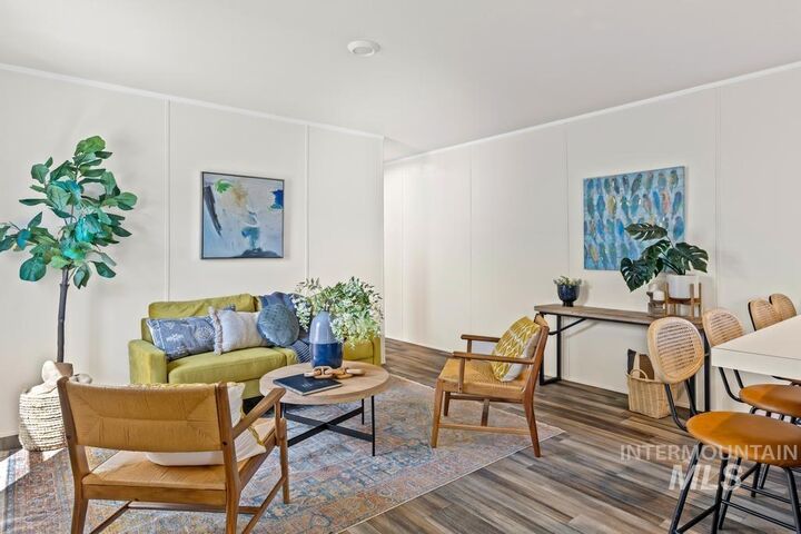 Property Photo:  424 W Cherry Ln #124  ID 83642 