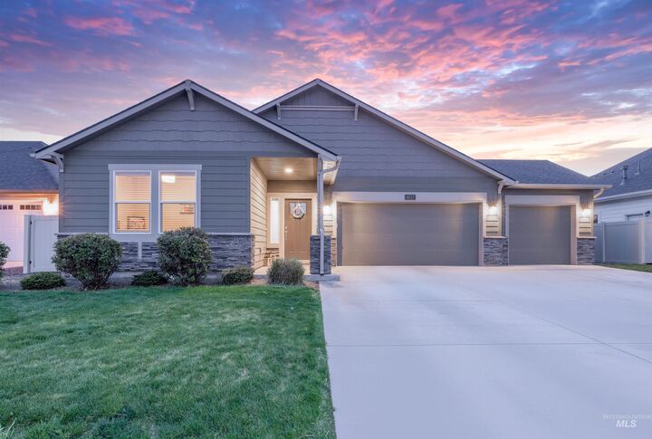 4657 S Zopiro Ave  Meridian ID 83642 photo