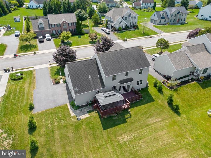 Property Photo:  421 Wagonwheel Road  PA 17543 