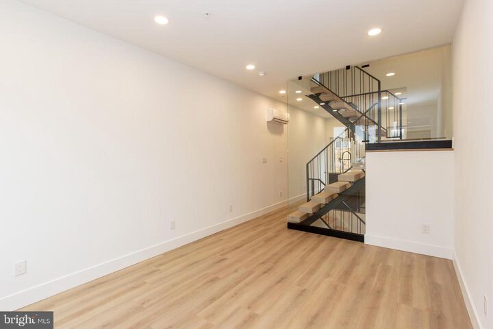 Property Photo: 1544 N Darien Street PA 19122