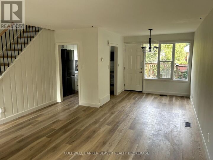 Property Photo:  48 Murdock Street  ON N6H 2K1 