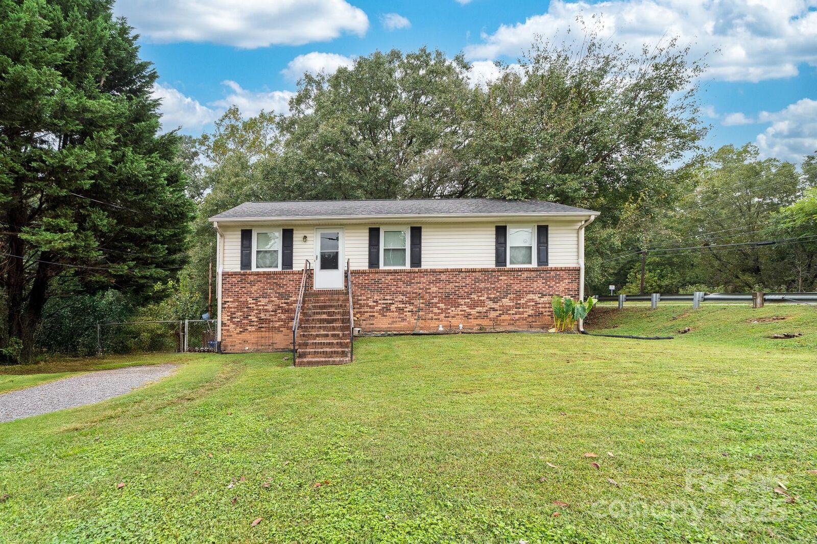 Property Photo:  300 Fulton Street  NC 28086 