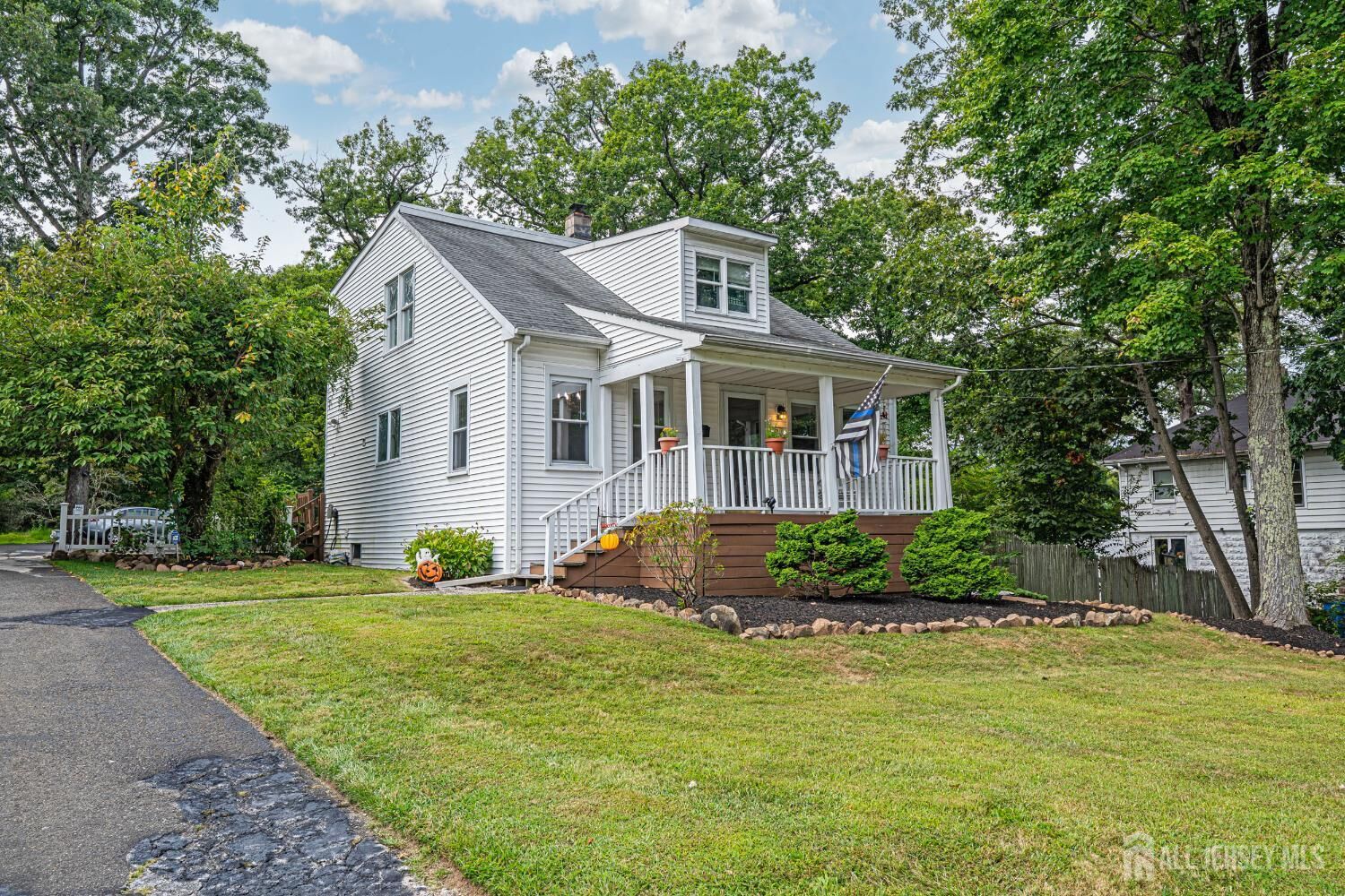 Property Photo:  675 Plainfield Avenue  NJ 07922 