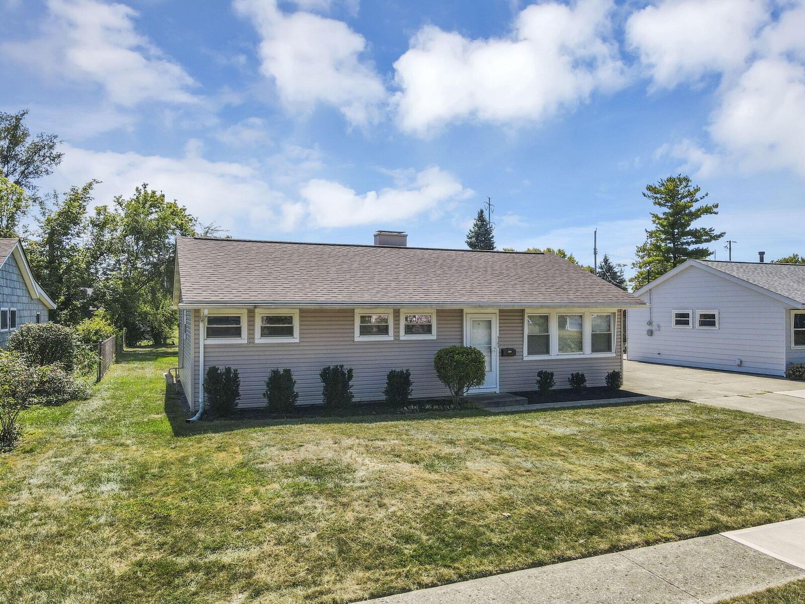 Property Photo:  5365 Dexter Avenue  OH 43026 
