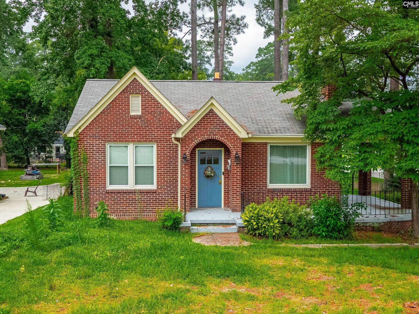 Property Photo:  3047 Forest  SC 29205 