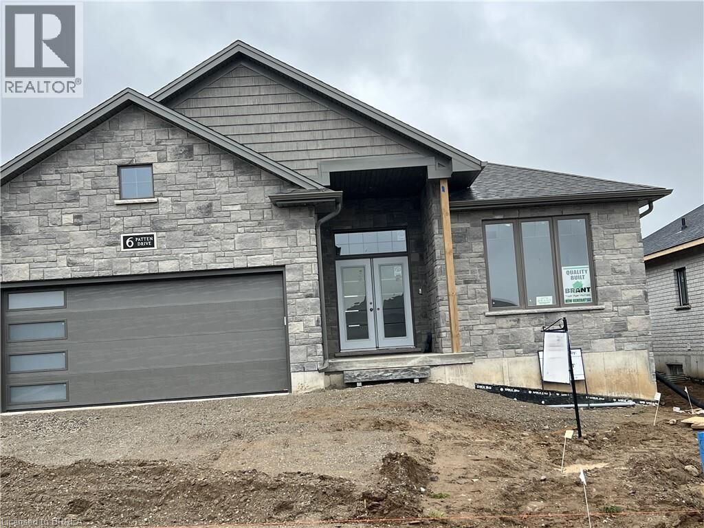 Property Photo:  6 North Patten Drive North  ON N0E 1N0 