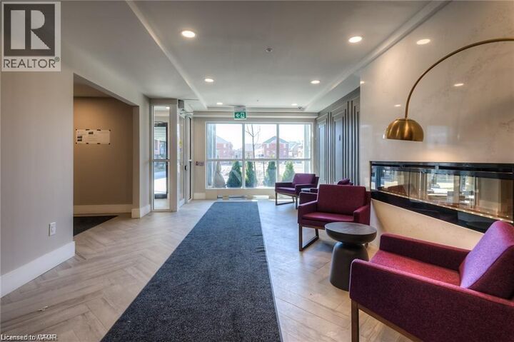 Photo de la propriété:  15 Prince Albert Boulevard 213  ON N2H 0C2 