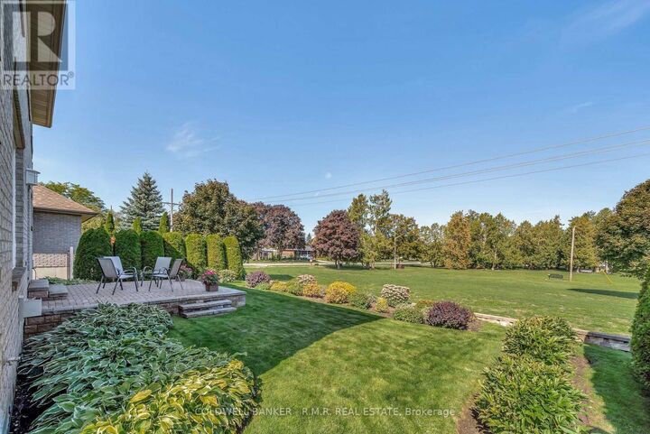 Property Photo:  33 Lindway Place  ON K9V 5S9 