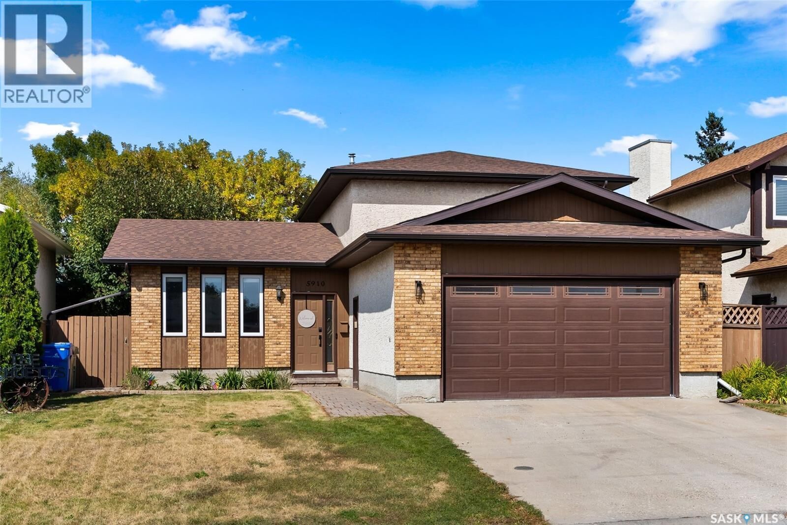 Property Photo:  5910 Steele Crescent  SK S4X 4A9 