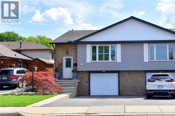 Photo de la propriété:  39 Markson Crescent  ON L8T 4W3