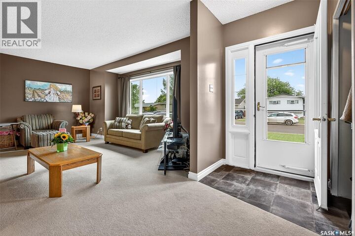 Property Photo:  1507 Duffield Street W  SK S6H 6P5 