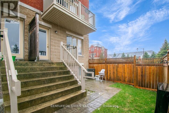 Property Photo:  5050 Intrepid Drive 80  ON L5M 0E6 