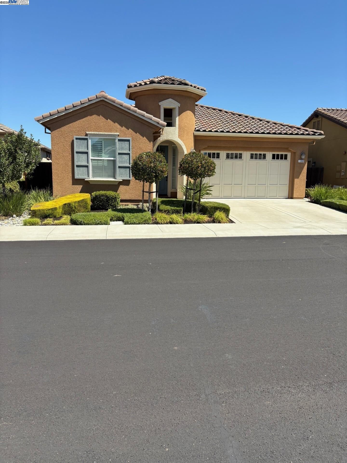 Property Photo:  1368 Chatham Ct  CA 94566 