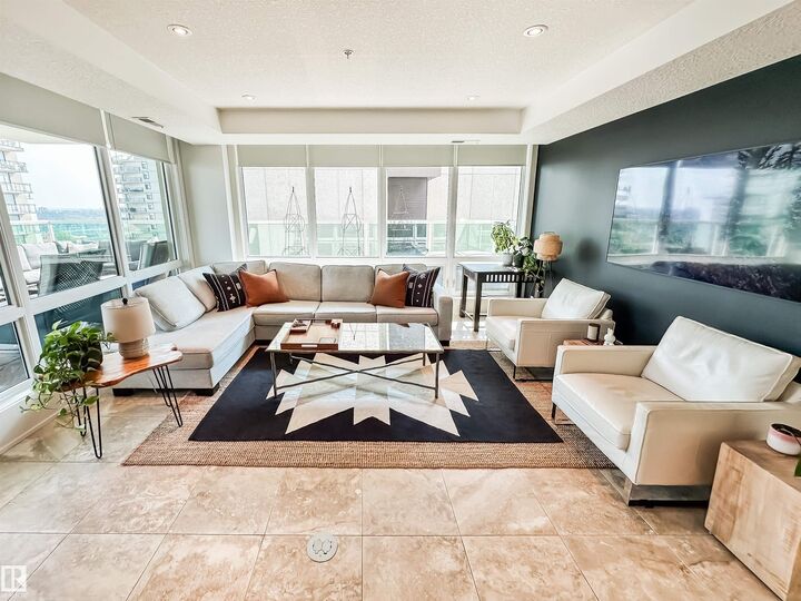 Property Photo:  10055 118 Street NW 1102  AB T5K 0C1 