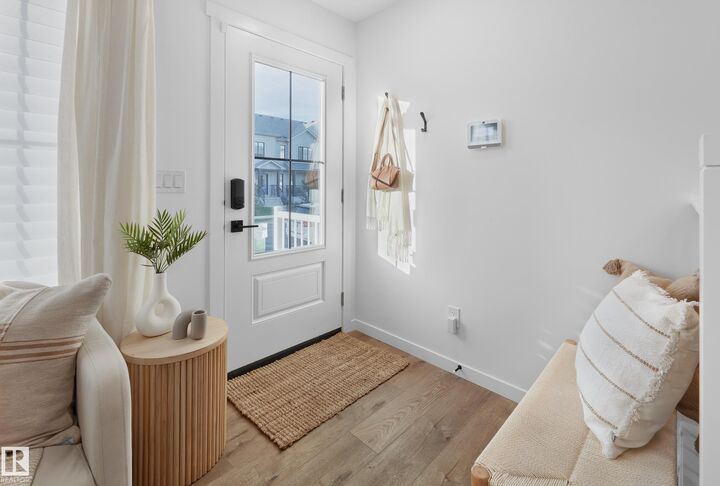 Property Photo:  27 Elizabeth Gardens  AB T7X 3C7 