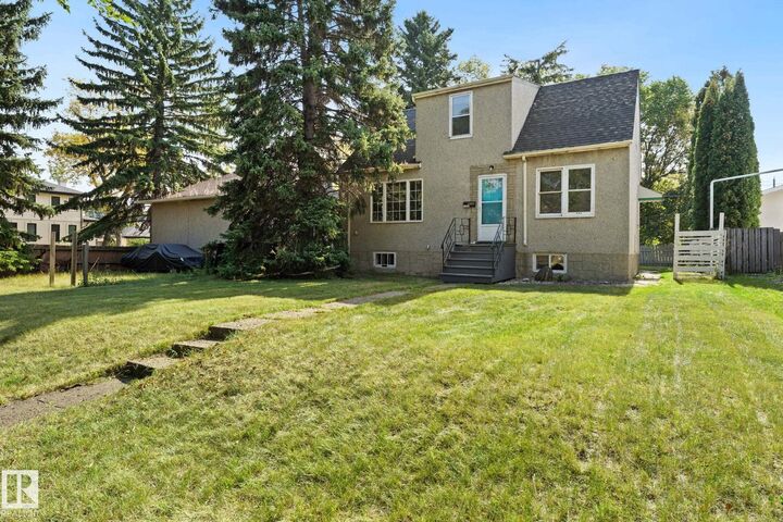 11207 73 Avenue NW  Edmonton AB T6G 0C7 photo
