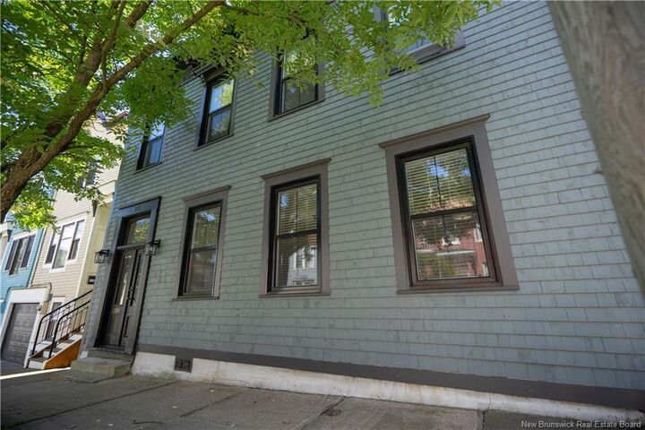 112 Orange Street  Saint John NB E2L 1M4 photo