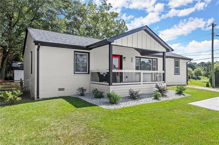 Property Photo:  1386 Columbia Drive  GA 30032 