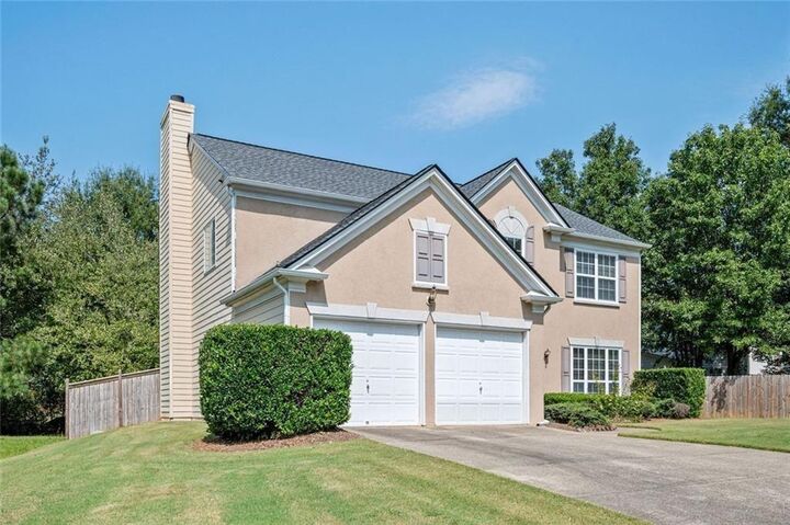 Property Photo: 661 Glenbarrett Court NE GA 30066