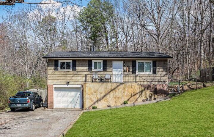 470 Sevier Street  Hixson TN 37343 photo