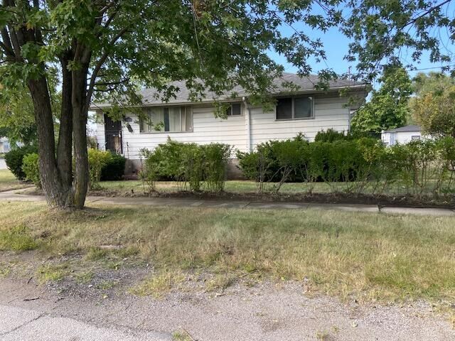 Property Photo:  1985 M L King Drive  IN 46407 
