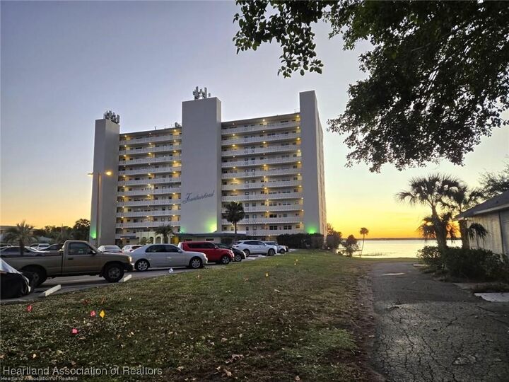 2131 Lakeview Drive 106  Sebring FL 33870 photo