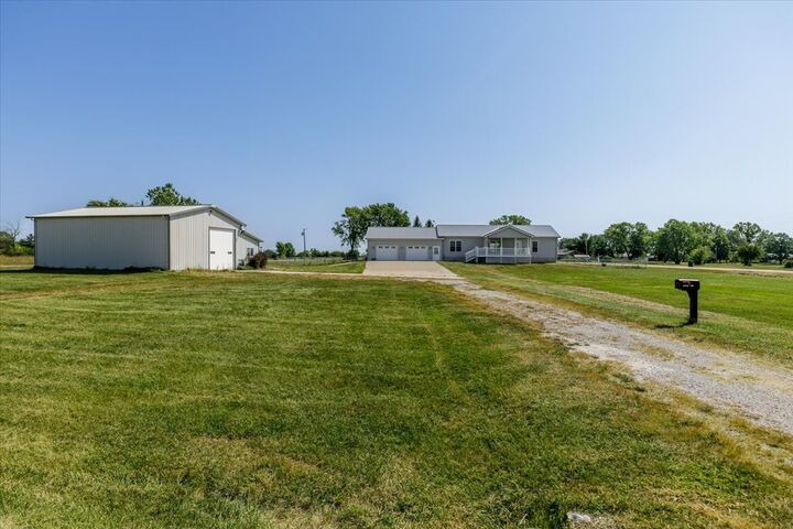 Property Photo:  11051 111th Avenue  IA 52501 