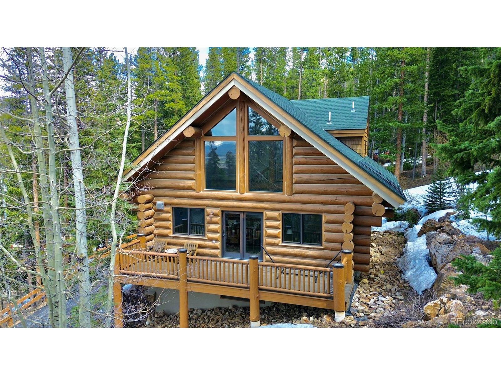 Property Photo:  