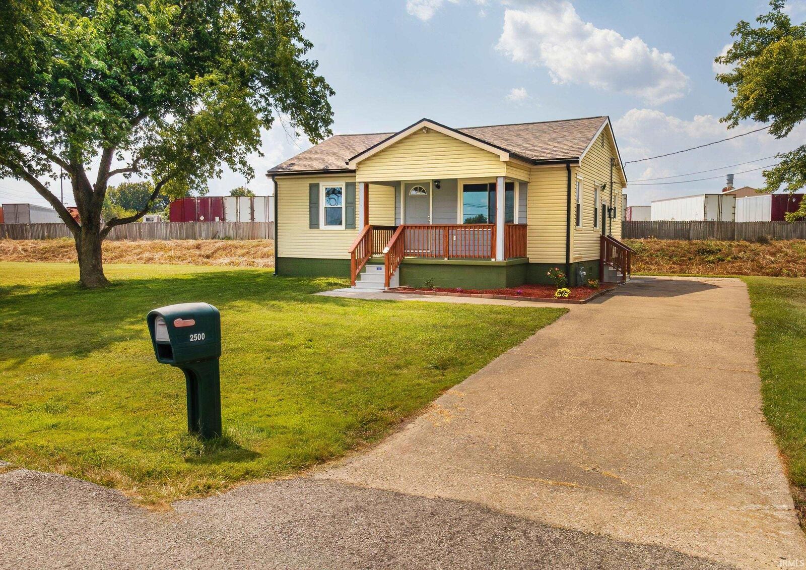 Property Photo: 2500 Colonial Garden Road IN 47715