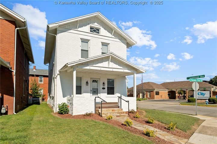 202 Kanawha Boulevard  Charleston WV 25302 photo