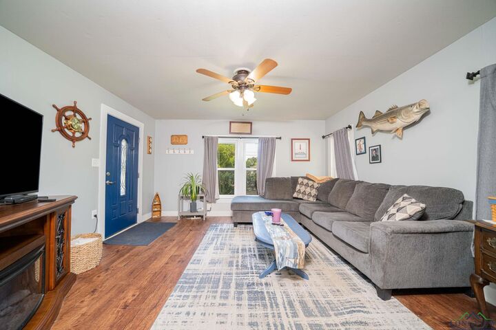 Property Photo:  507 N Trinity St  TX 75644 