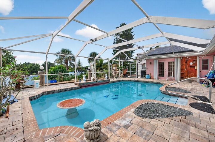 Property Photo:  22271 Morris Avenue  FL 33952 