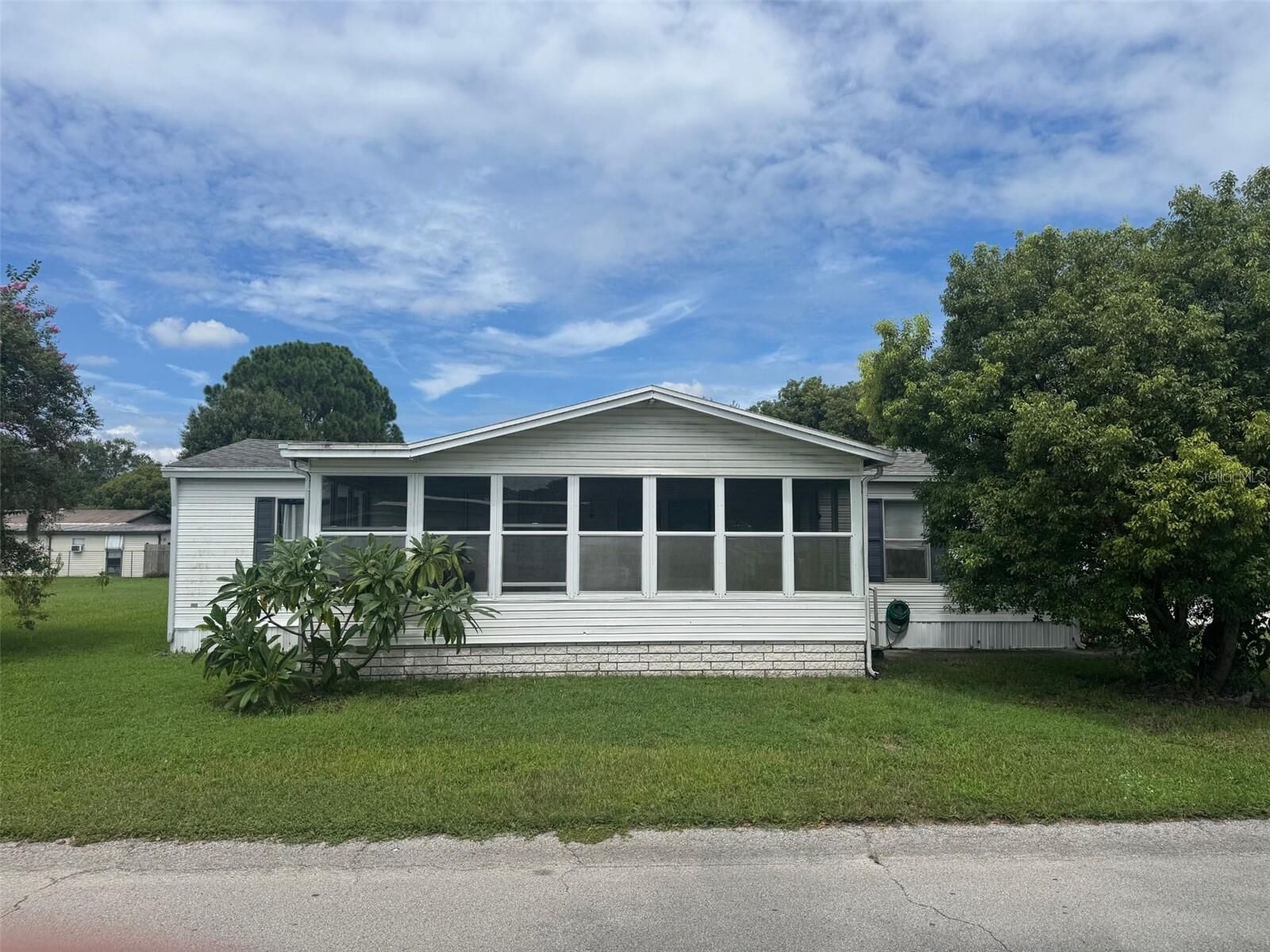 Property Photo:  447 Oak Ridge W  FL 33801 