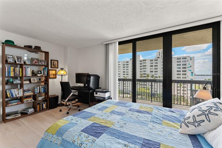 Property Photo: 2413 Bayshore Boulevard 805 FL 33629