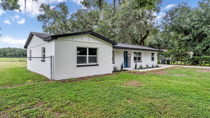 Property Photo:  3800 Levins Road  FL 33860 