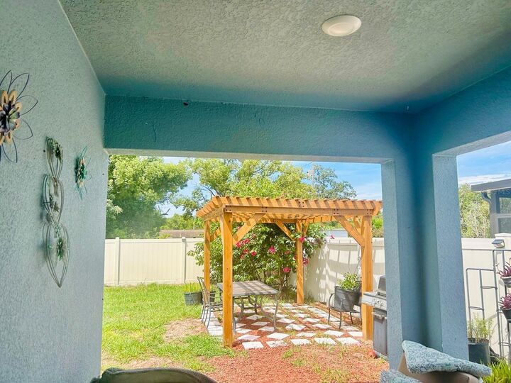 Property Photo:  462 Jacks Way  FL 33837 