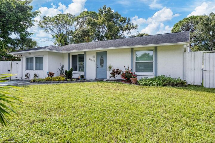 4704 Selma Street  Sarasota FL 34232 photo