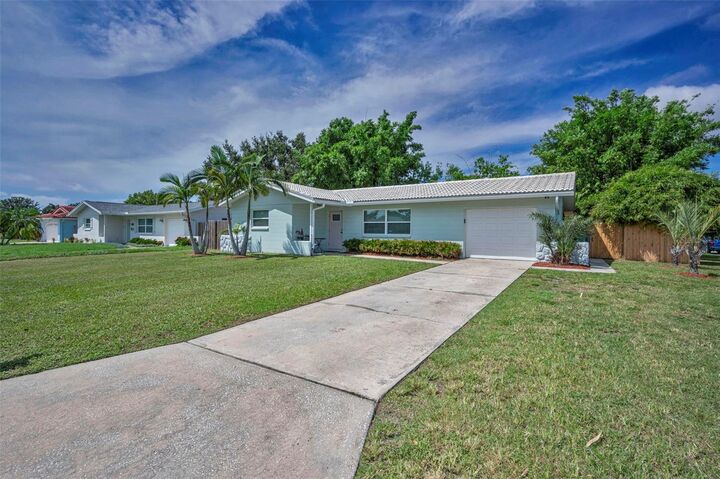 Property Photo:  9962 111th Street  FL 33772 