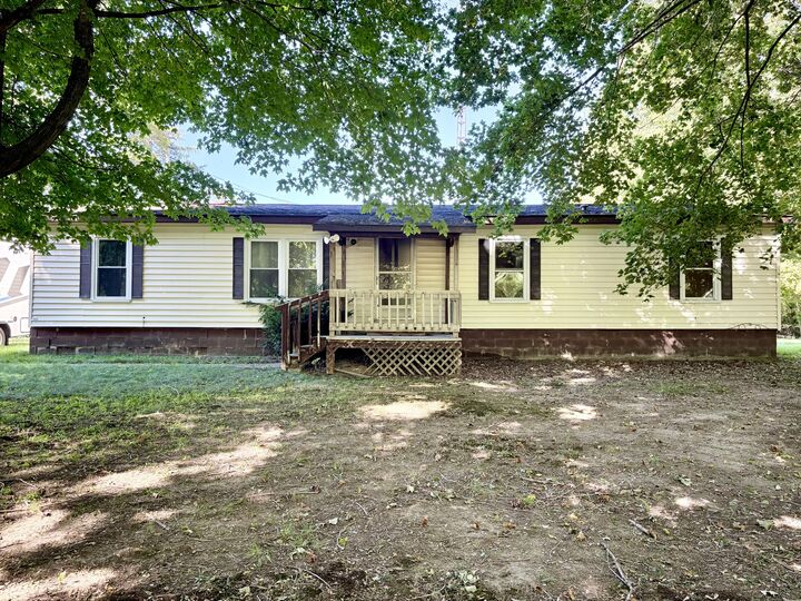 13820 N Adams Road  Addison MI 49220 photo