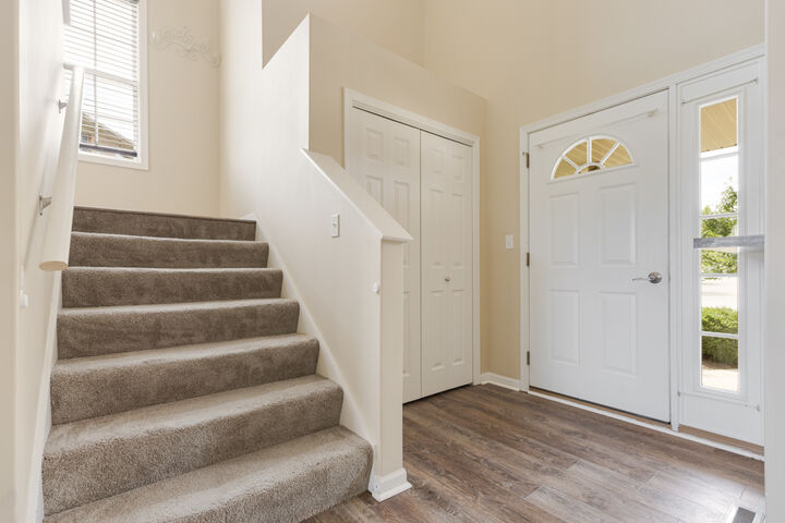Property Photo:  675 Hunters  Path  IL 60152 