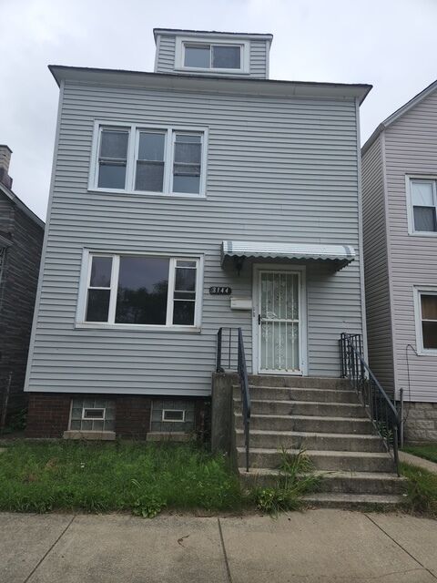 Property Photo:  8144 S Brandon Avenue 2  IL 60617 
