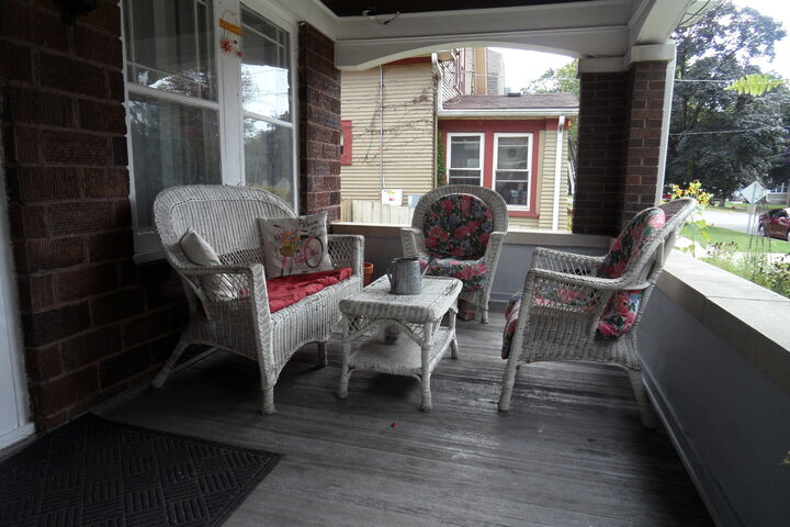 Property Photo: 636 Bangs Street IL 60505