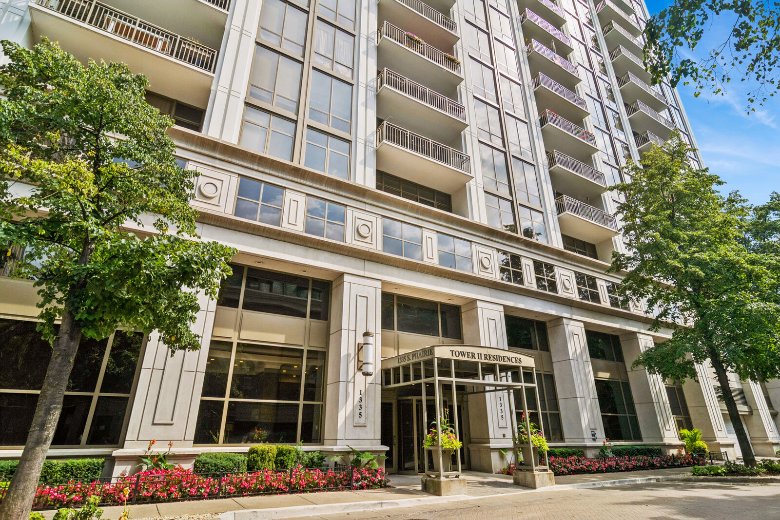 Property Photo:  1335 S Prairie Avenue 1406  IL 60605 