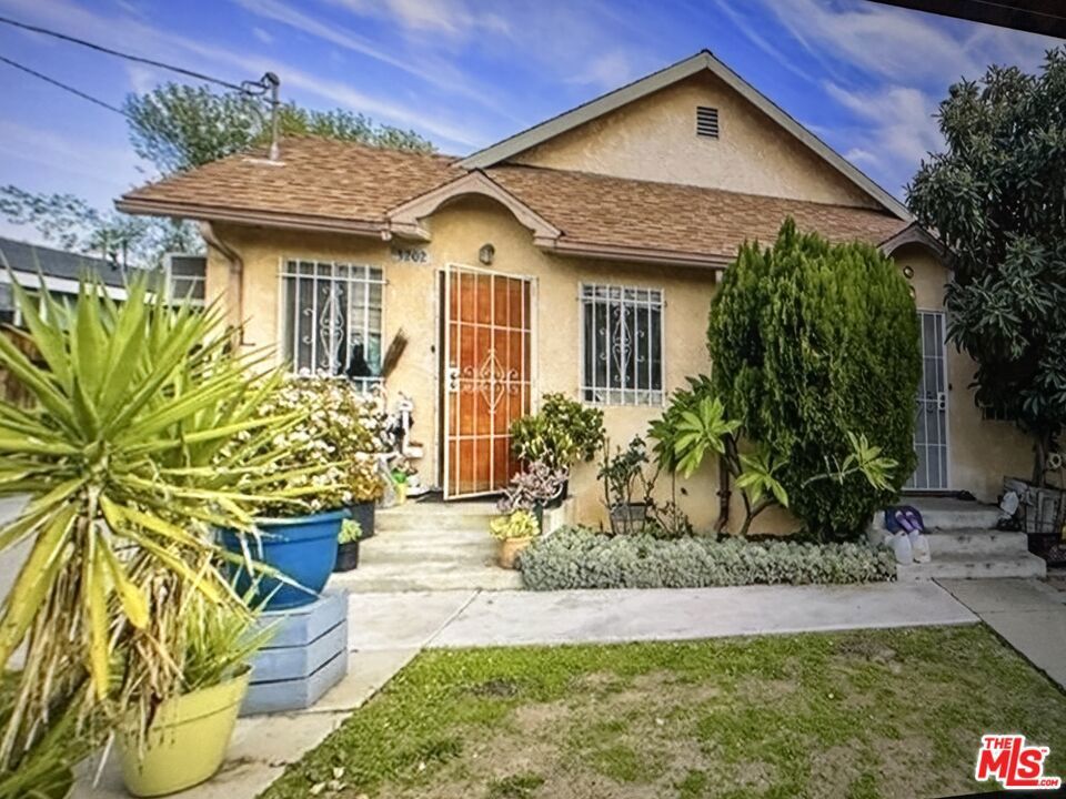 Property Photo: 3202 Farnsworth Avenue CA 90032