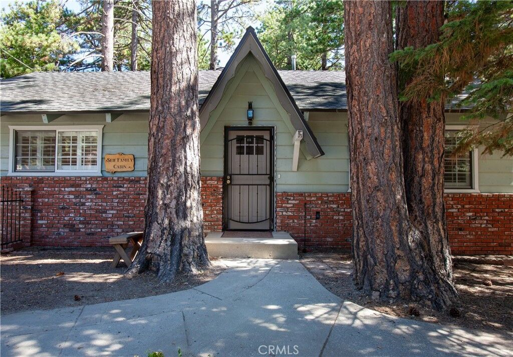 Property Photo: 2359 Avian Way CA 92382