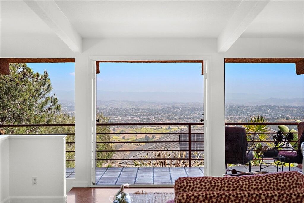 Property Photo:  28751 Top Of The World  CA 92651 