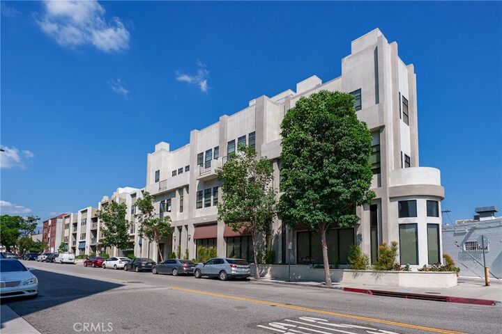 Property Photo:  230 S Jackson 305  CA 91205 